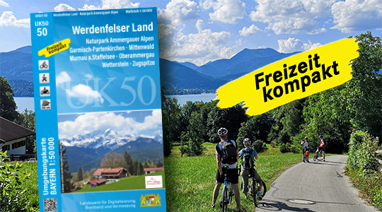 Im Vordergrund wird das Cover einer UK50 dargestellt. Im Hintergrund sind Radfahrende zu sehen, sowie bergige Landschaft, ein See und weiß/blauer Himmel. Die rechte Seite ist mit dem Schriftzug "Freizeit kompakt" auf gelben Hintergrund versehen.